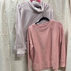 10. Bundle of 2- Spyder LS pink sweatshirt XL & time/true crew sweatshirt -med